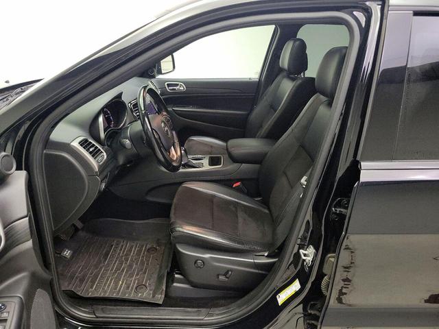 Photo of 2021 Black Jeep Grand Cherokee