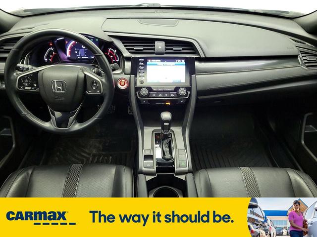 Photo of 2020 Gray Honda Civic