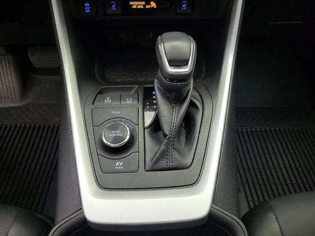Photo of 2022 Blue Toyota RAV4 Hybrid