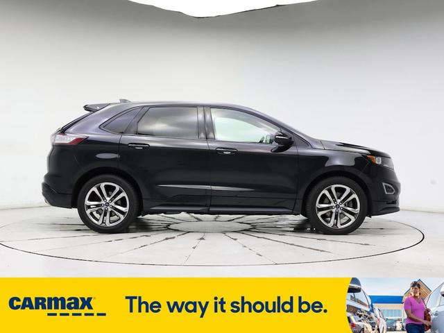 Photo of 2015 Black Ford Edge