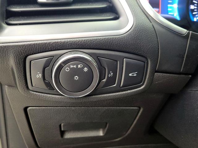 Photo of 2015 Black Ford Edge