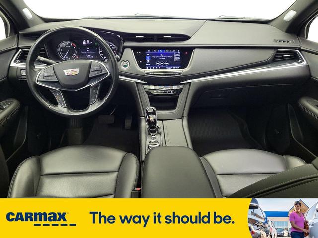 Photo of 2022 Brown Cadillac XT5