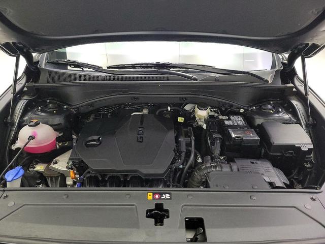 Photo of 2023 Black Hyundai SANTA FE