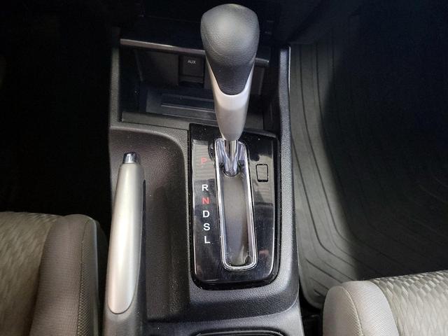 Photo of 2015 White Honda Civic