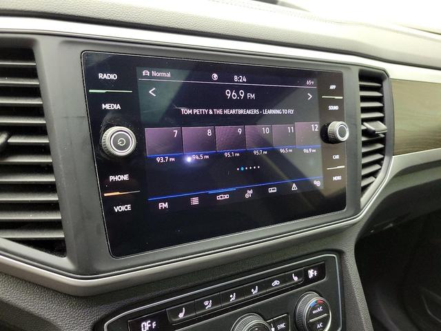 Photo of 2021 Gray Volkswagen Atlas