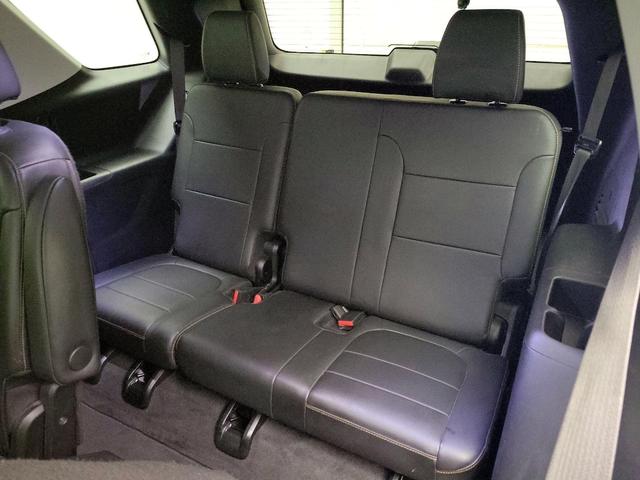 Photo of 2020 White Chevrolet Traverse