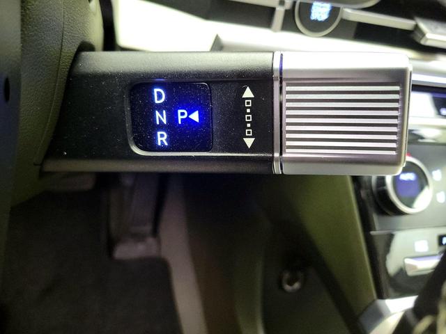 Photo of 2024 Black Hyundai SANTA FE