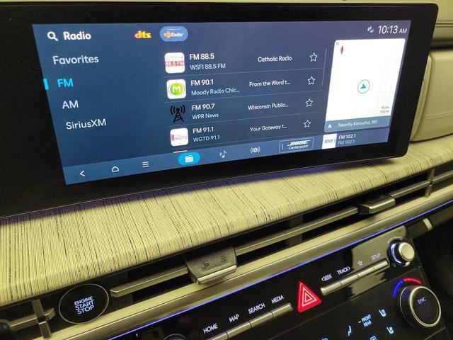 Photo of 2024 Black Hyundai SANTA FE
