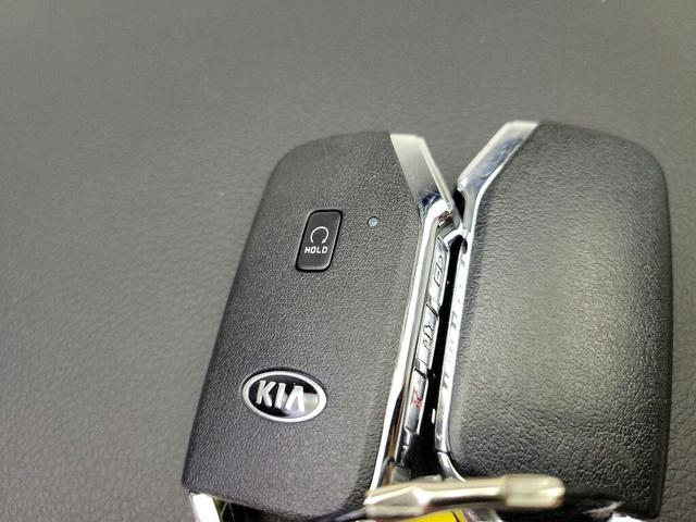 Photo of 2021 Gray Kia K5