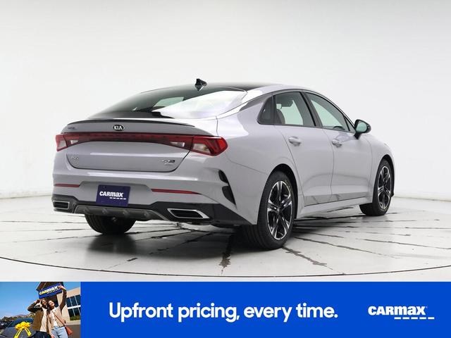 Photo of 2021 Gray Kia K5