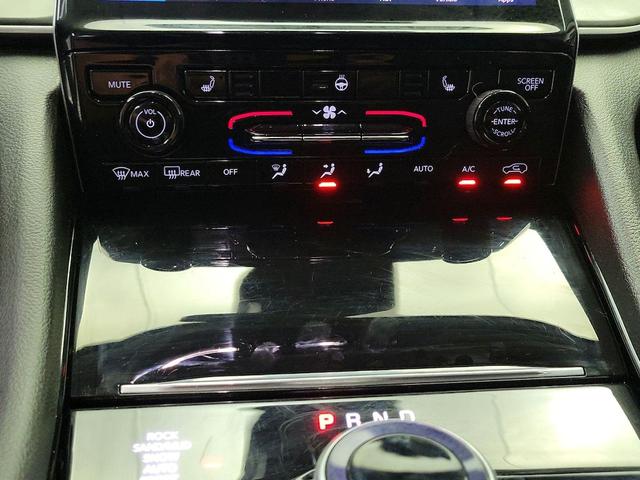 Photo of 2023 Black Jeep Grand Cherokee 4xe