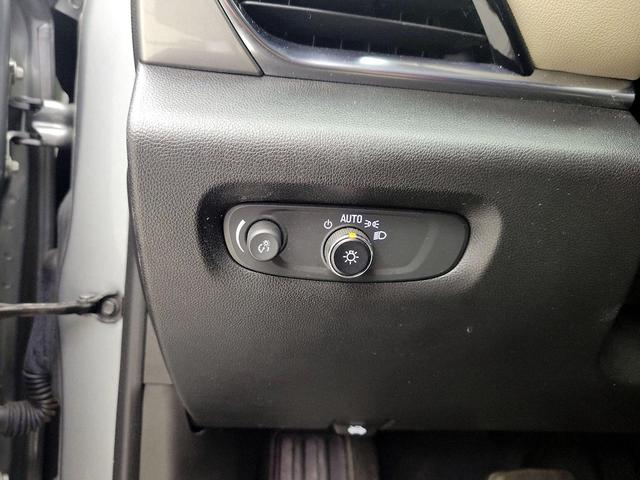 Photo of 2023 Gray Chevrolet Traverse