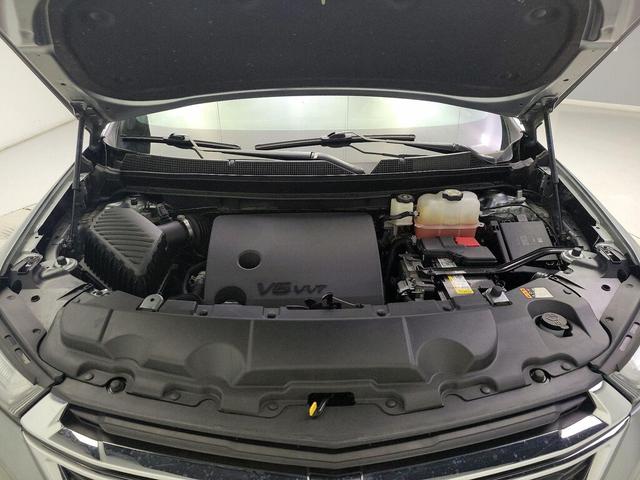 Photo of 2023 Gray Chevrolet Traverse