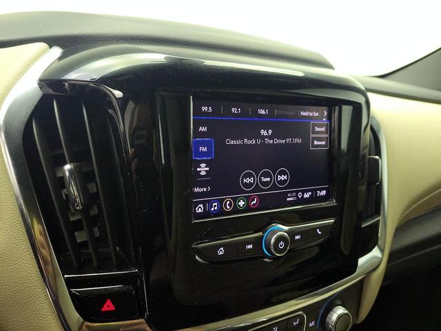 Photo of 2023 Gray Chevrolet Traverse