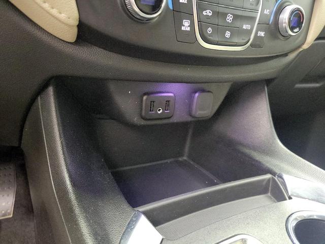 Photo of 2023 Gray Chevrolet Traverse