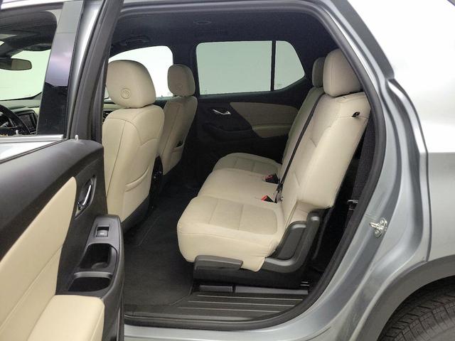 Photo of 2023 Gray Chevrolet Traverse