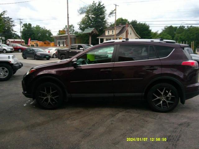 Photo of 2016 Burgundy Toyota RAV4