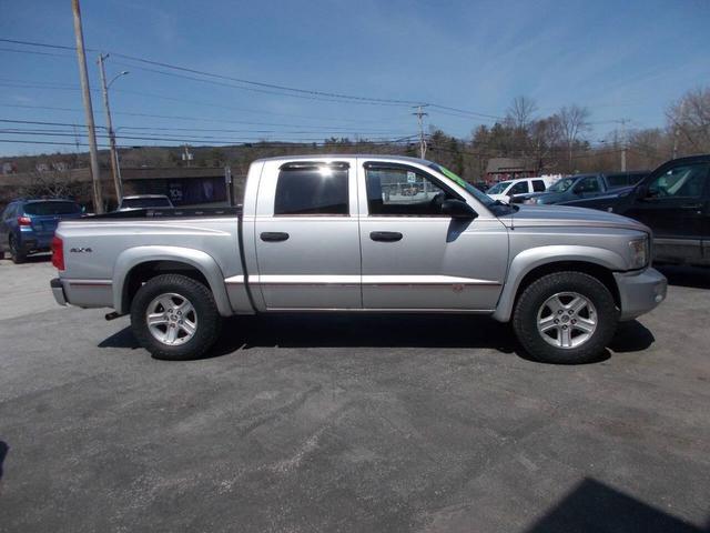 Photo of 2010 Silver Dodge Dakota