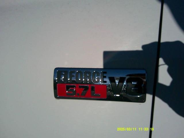 Photo of 2012 White Toyota Tundra