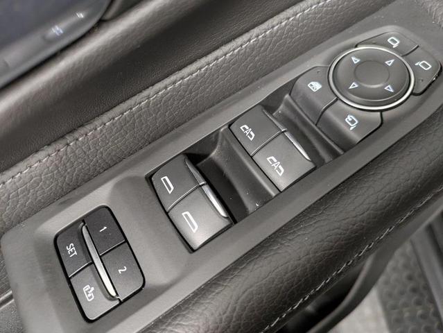 Photo of 2023 White GMC Yukon