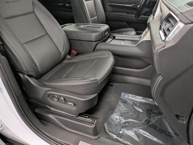 Photo of 2023 White GMC Yukon