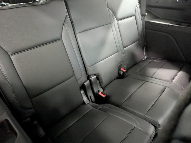 Photo of 2023 White GMC Yukon