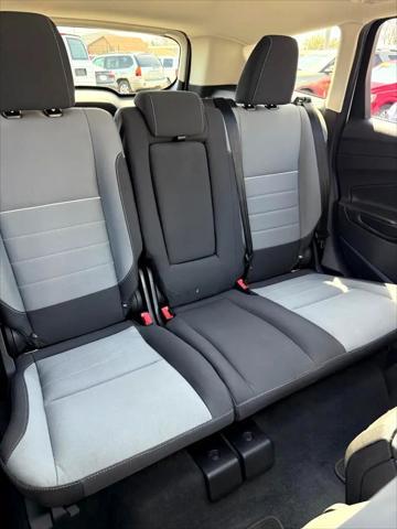 Photo of 2013 WHITE Ford Escape