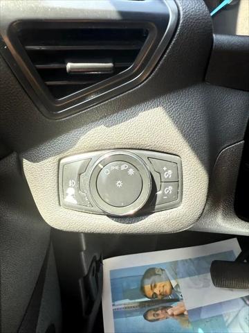 Photo of 2013 WHITE Ford Escape