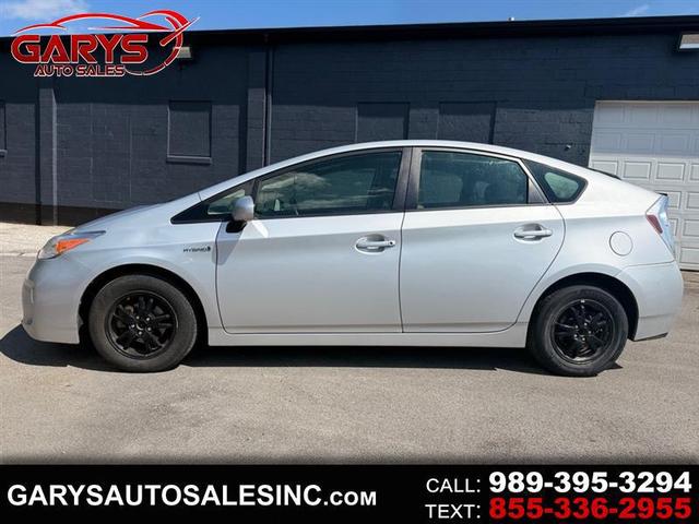 Photo of 2014 Classic Silver Metallic Toyota Prius