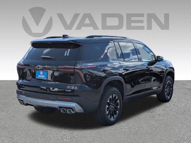 Photo of 2026 Mosaic Black Metallic Chevrolet Traverse