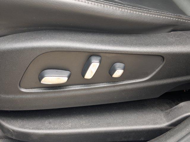 Photo of 2021 Stellar Black Metallic Cadillac XT6