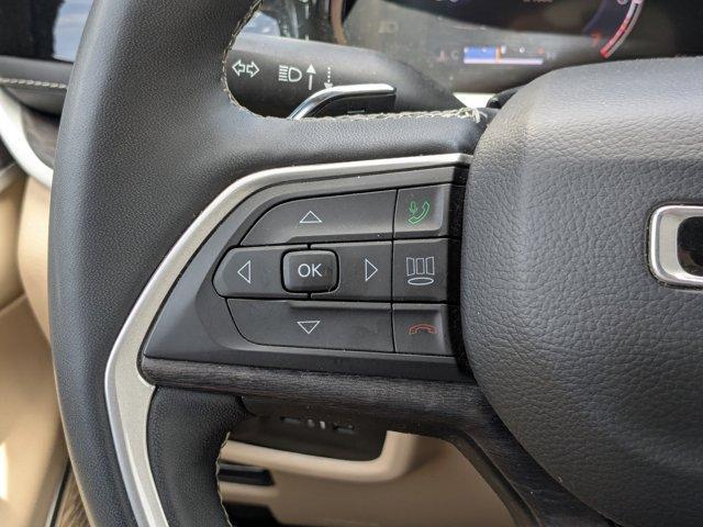 Photo of 2023 Bright White Clearcoat Jeep Grand Cherokee