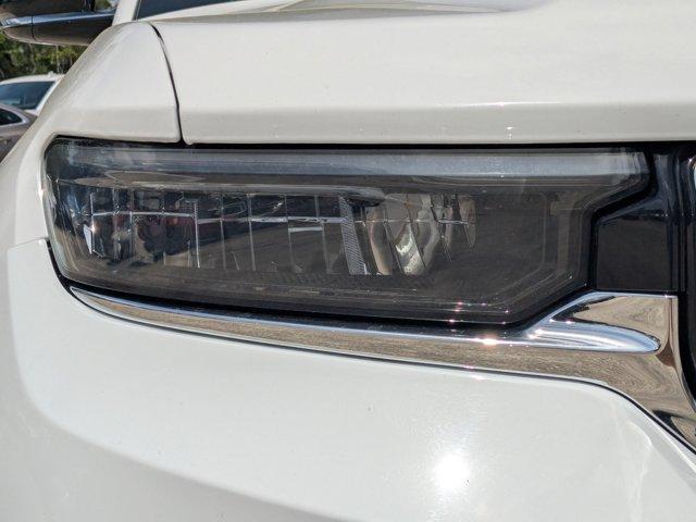 Photo of 2023 Bright White Clearcoat Jeep Grand Cherokee
