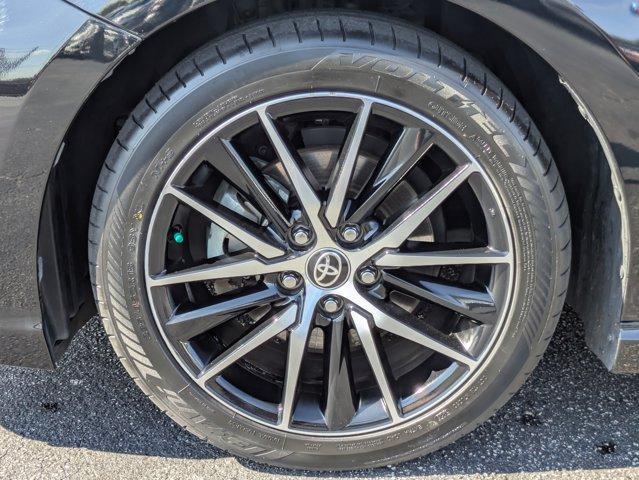 Photo of 2022 Celestial Silver Metallic Toyota Camry Hybrid