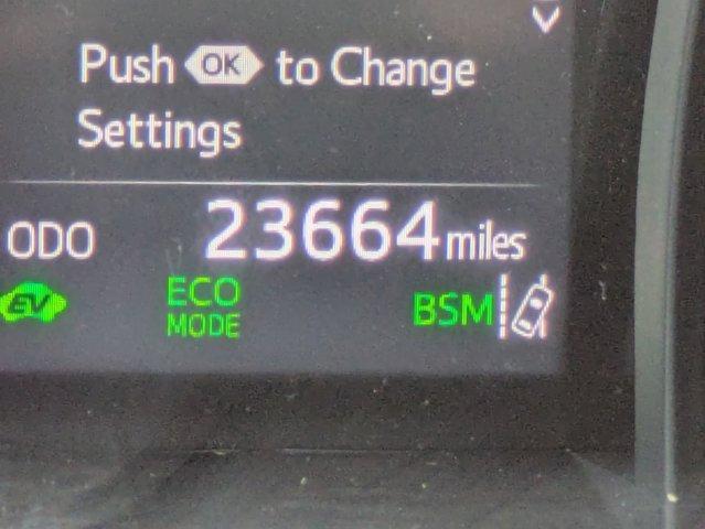 Photo of 2022 Celestial Silver Metallic Toyota Camry Hybrid