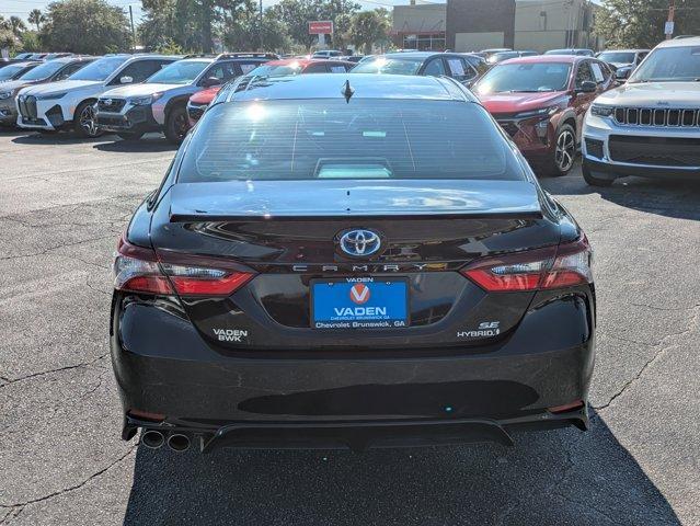 Photo of 2022 Celestial Silver Metallic Toyota Camry Hybrid