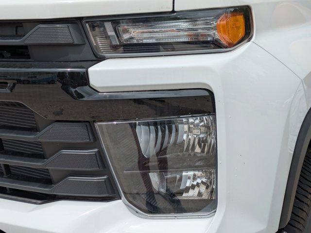 Photo of 2025 Summit White Chevrolet Silverado 3500