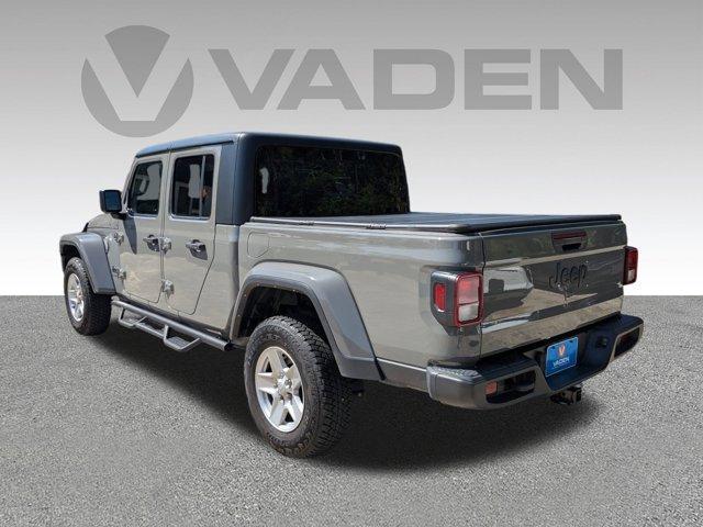 Photo of 2022 Sting Gray Clearcoat Jeep Gladiator