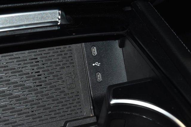 Photo of 2024 Obsidian Black Metallic Mercedes-Benz GLE 350