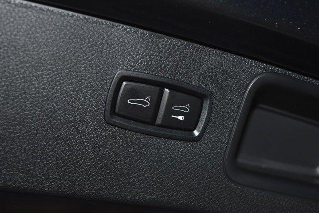 Photo of 2025 Volcano Grey Metallic Porsche Macan