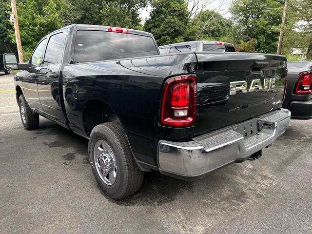 Photo of 2025 Diamond Black RAM 2500