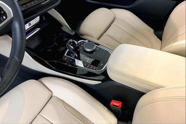 Photo of 2023 Carbon Black Metallic BMW X4