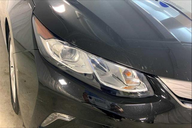 Photo of 2017 Mosaic Black Metallic Chevrolet Volt