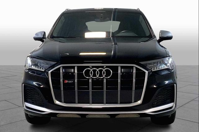 Photo of 2022 Mythos Black Metallic Audi SQ7