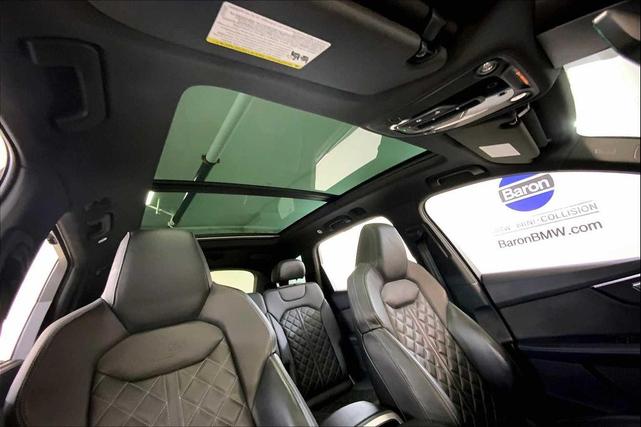 Photo of 2022 Mythos Black Metallic Audi SQ7