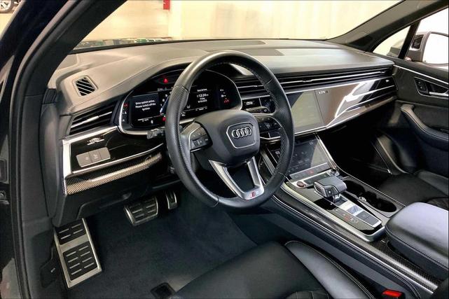 Photo of 2022 Mythos Black Metallic Audi SQ7
