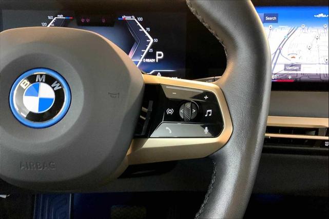 Photo of 2023 Dark Graphite Metallic BMW iX