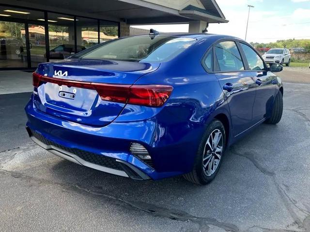 Photo of 2022 Blue Kia Forte