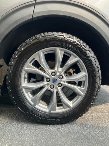 Photo of 2021 Gray Ford Explorer