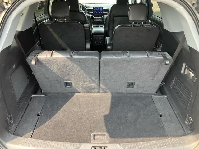 Photo of 2021 Gray Ford Explorer
